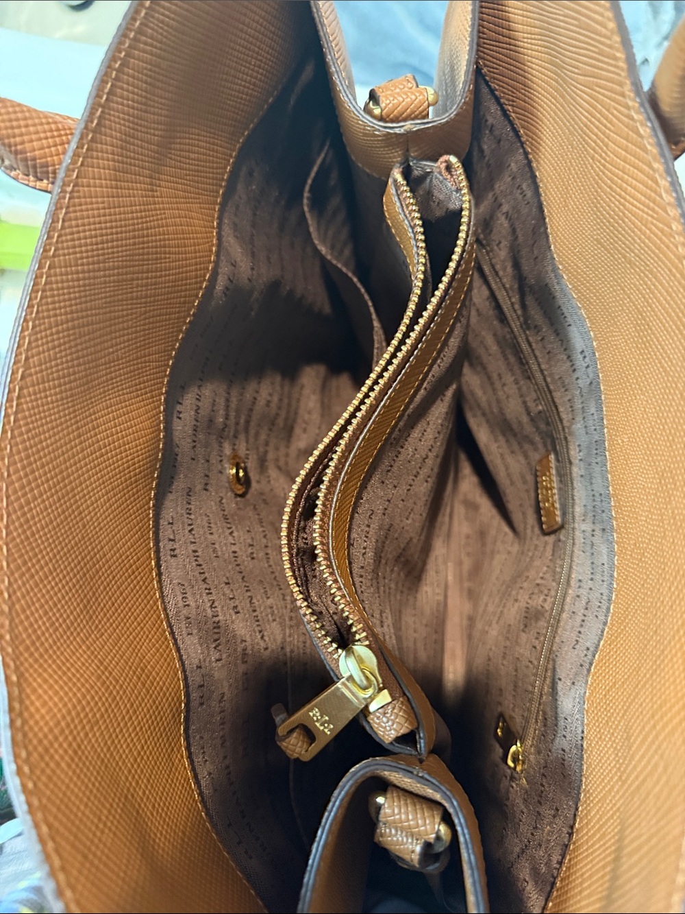 Ralph Lauren Brown Leather Tote with RL Gold Medallion - Picture 4 of 6